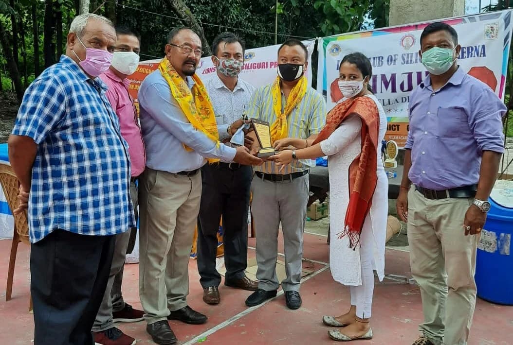 Siliguri — Lions Club Siliguri award presentation